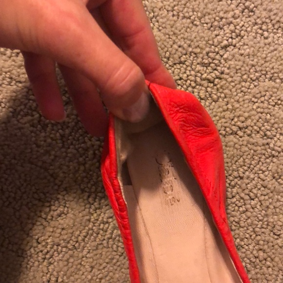 Shoes - Picture 4 of 6